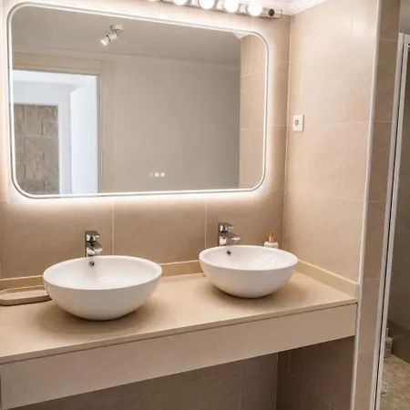 Nogalera Sea View Luxe דירה טורמולינוס